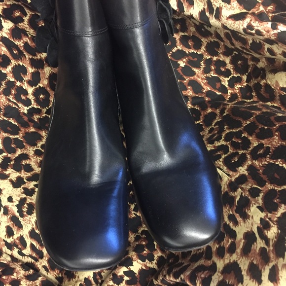 NWOT Tory Burch Rare Blossom Bootie Size 8.5 - Picture 5 of 8